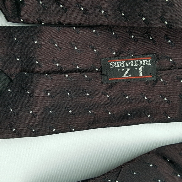 J. Z. RICHARDS Black Hamdmade Executive Silk Tie - Picture 5 of 7